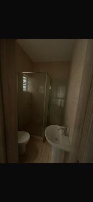 Semi Masters Room Upstairs Sharing Main Kitchen, Orchid Road, Lekki, Lagos, Flat / Apartment for Rent