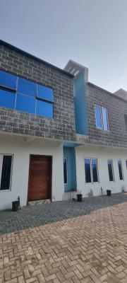Very Spacious 3brm Terrace Duplex with Swimming Pool, Okunajah Lekki Eti-osa Ajah, Lekki, Lagos, Terraced Duplex for Rent