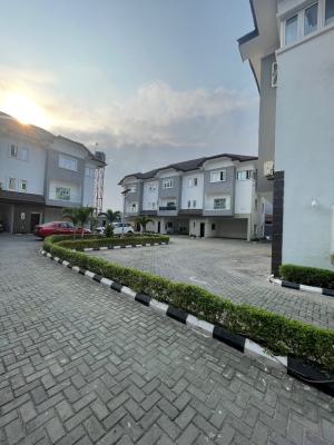 3 Bedroom Terrace, Right Side Mini Estate, Lekki Phase 1, Lekki, Lagos, Terraced Duplex for Rent