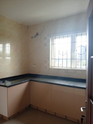 Portable 2 Bedroom, Ikeja, Lagos, Flat / Apartment for Rent