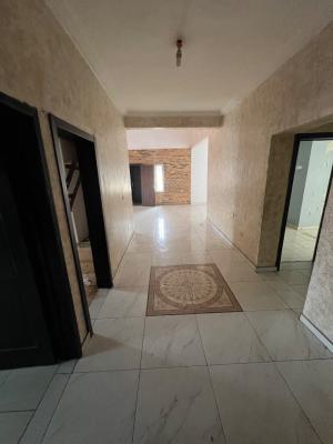 Exotic and Massive 4-bedroom Terrace, Osapa, Lekki, Lagos, Flat / Apartment for Rent