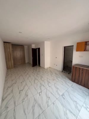 Spacious Studio Apartment with an Open Plan Kitchen, Osapa, Lekki, Lagos, Self Contain (single Rooms) for Rent