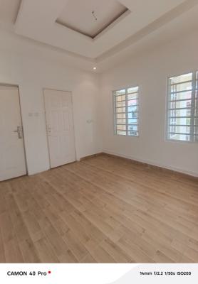 Self-contain Room Upstairs in Lekki Phase 1, Mobolaji Johnson Estate, Lekki Phase 1, Lekki, Lagos, Self Contain (single Rooms) for Rent