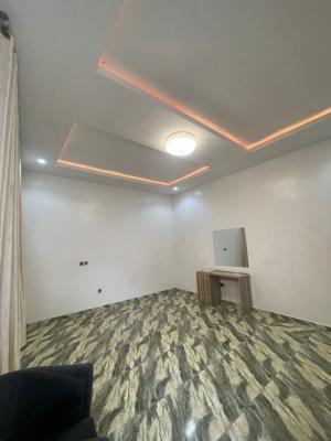 Spacious Master Bedroom with Walkin Closet &balcony (brand New), Rosebank Phase 5, Ikota Gra, Ikota, Lekki, Lagos, Terraced Duplex for Rent