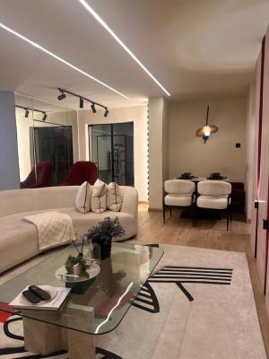 Cozy 1 Bedroom Apartment with Ps5 at Lekki Phase 1, Lekki Phase 1, Lekki, Lagos, Flat / Apartment Short Let