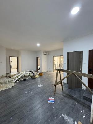 Luxury with a Bq in High Brow Neighborhood, Lekki Phase 1, Lekki, Lagos, Flat / Apartment for Rent