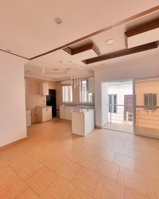 Distress Property 2bedroom Apartment in Chevron ,lekki, Chevron  Lekki ,lagos ,nigeria, Lekki, Lagos, Flat / Apartment for Sale