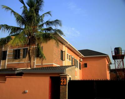a Luxury Style Fully Serviced Hostel By Unilag Second Gate, 23, Akintunde Street, By Unilag Second Gate, Onike, Yaba, Lagos, Hotel / Guest House for Rent