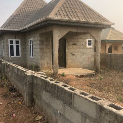 90% Uncomplicated 3bedroom Bungalow at Ikorodu Lagos, Igbe Lake, Ikorodu Lagos, Ikorodu, Lagos, Detached Bungalow for Sale