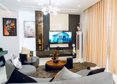 Brand New 2-bedroom Luxury Smart Home with Pool & Gym, Ikate, Lekki, Lagos, Flat / Apartment Short Let