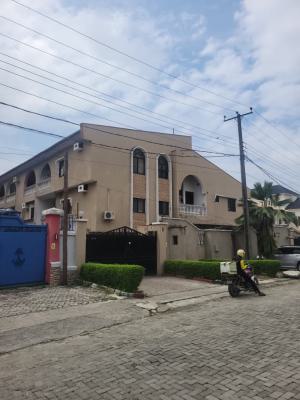 Well Renovated 3 Bedrooms Terrace, Lekki Phase 1, Lekki, Lagos, House for Rent