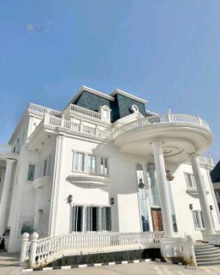 Luxury 9 Bedroom Mansion with a Penthouse and Swimming Pool, Guzape District, Abuja, House for Sale