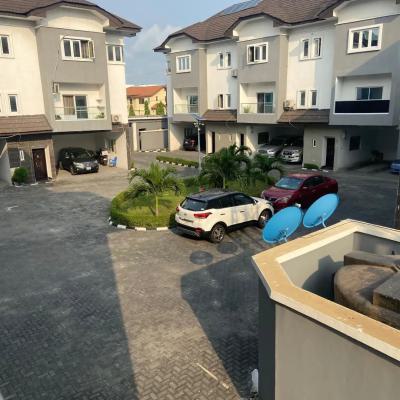 Clean Standard Ensuit 3 Bedroom Spacious Terrace House with Bq, Right Hand Side, Lekki Phase 1, Lekki, Lagos, Terraced Duplex for Rent
