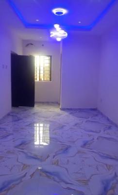 *just Out for Letting* Two Bedroom Flat at Abeokuta Street Adekunle Ya, Adekunle, Yaba, Lagos, Flat / Apartment for Rent