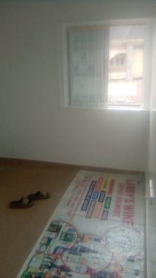 a Love Self Contain Apartment, Olarinwaju Street,off Chem B/s, Yaba, Lagos, Flat / Apartment for Rent