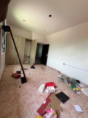 Well Lived Mini Flat Apartment with an Open Plan Kitchen for 1.5m, Baale Street Lafiaji Town Off Orchid Road Lekki Lagos, Lekki, Lagos, Mini Flat (room and Parlour) for Rent