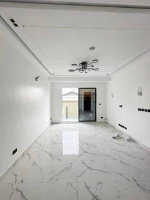 2 Bedrooms Apartment with Bq, Lekki Phase 1, Lekki, Lagos, Flat / Apartment for Sale