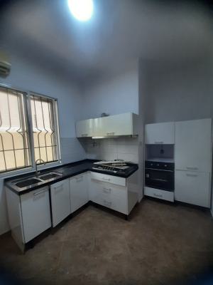 Serviced 3 Bedroom En-suite Flat with Fitted Kitchen, Cooker, Heat Ext, Lekki Phase 1, Lekki, Lagos, Flat / Apartment for Rent