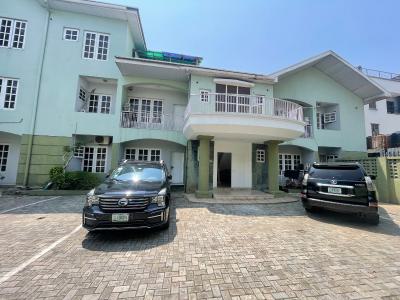 Massive, Very Clean and Well-maintained 3-bedroom Flat Comes with a Bq, Parkview, Ikoyi, Lagos, Flat / Apartment for Rent