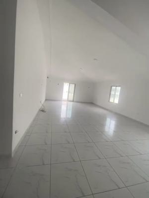Spacious 5 Bedroom Flat with Bq Upstairs, Off Admiralty Way, Lekki Phase 1, Lekki, Lagos, Flat / Apartment for Rent