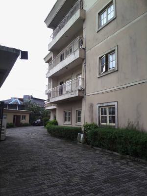 Fully Serviced 3 Bedroom Apartment, Lekki Phase 1, Lekki, Lagos, Flat / Apartment for Rent