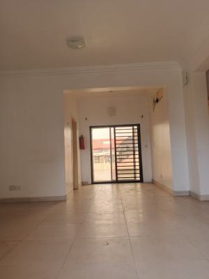 a Luxury 3 Bedroom Apartment Available in a Calm Area., Alagomeji, Alagomeji, Yaba, Lagos, Flat / Apartment for Rent