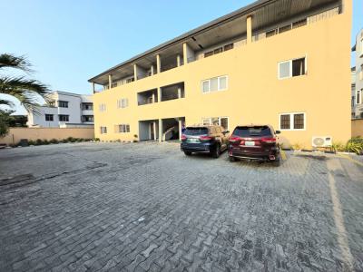 Very Spacious 3-bedroom Apartment, Lekki Phase 1, Lekki, Lagos, Flat / Apartment for Rent