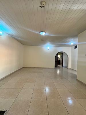 Spacious 3 Bedroom Apartment, Idado, Lekki, Lagos, Flat / Apartment for Rent