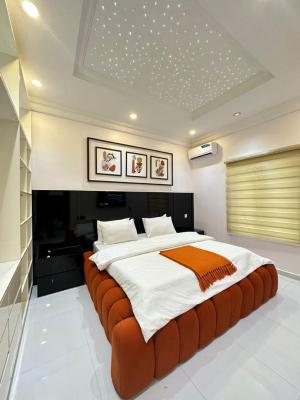 Beautifully Furnished One Bedroom Studio Apartment, Osapa London, Lekki, Lagos, Flat / Apartment Short Let