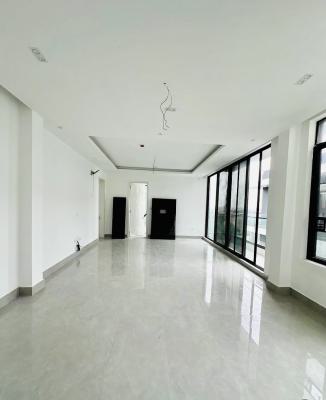 Luxurious 3 Bedroom Apartment with Swimming Pool, Lekki Phase 1, Lekki, Lagos, Flat / Apartment for Rent