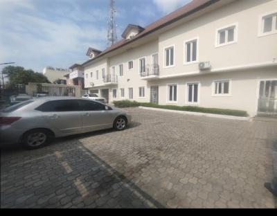 Fully Serviced 3 Bedroom Flat Ground-floor with Pool,bq, Lekki Phase 1, Lekki, Lagos, Flat / Apartment for Rent