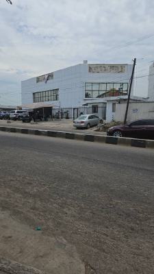 Commercial Building on 1100sqm, Lateef Jakande Road, Agidingbi, Ikeja, Lagos, Office Space for Rent