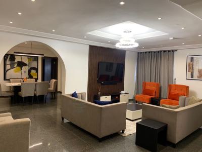 Lovely 4bedroom Apartment, Wole Olateju Street, Lekki Phase 1, Lekki, Lagos, Flat / Apartment Short Let