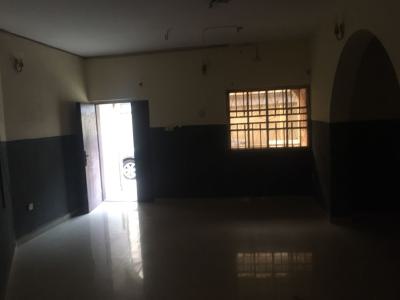 Healthy 3 Bedrooms Flat, Alogba Estate, Ebute, Ikorodu, Lagos, Flat / Apartment for Rent