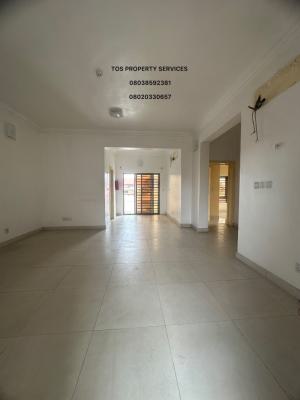 Lovely 3 Bedroom Ensuite + 3 Balconies, Alagomeji-sabo, Alagomeji, Yaba, Lagos, Flat / Apartment for Rent