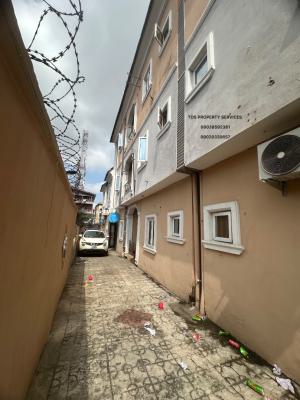 Nice 2 Bedroom Ensuite Flat (upstairs), Alagomeji, Sabo, Yaba, Lagos, Flat / Apartment for Rent