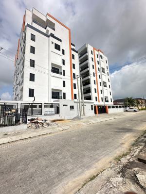 Magnificently Built 5 Bedroom Penthouse with Swimming Pool, Lekki Phase 1, Lekki, Lagos, Block of Flats for Sale