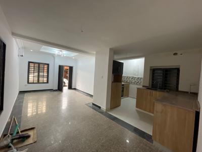 a Nice 2 Bedroom with Bq in Ground Floor, Lekki Phase 1, Lekki, Lagos, House for Rent