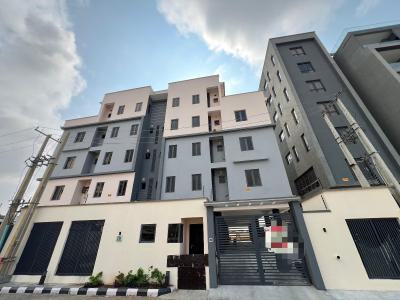 Spacious 2 Bedroom Apartment, Off Admiralty Way, Lekki Phase 1, Lekki, Lagos, Flat / Apartment for Rent
