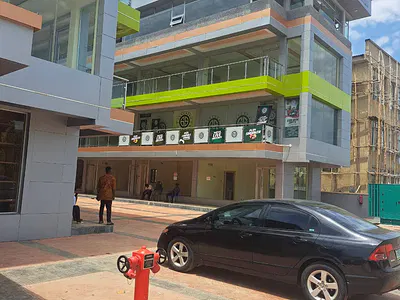 Shopping Mall with High Quality Finishing