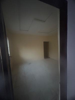 Mini Flat, Arida Bus Stop., Ikotun, Lagos, Mini Flat (room and Parlour) for Rent