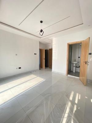 Luxurious 2 Bedroom Apartment, Off Admiralty Way, Lekki Phase 1, Lekki, Lagos, Flat / Apartment for Rent