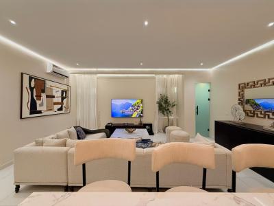 Cozy 2bedroom Apartment, Lekki Phase 1, Lekki, Lagos, Flat / Apartment Short Let