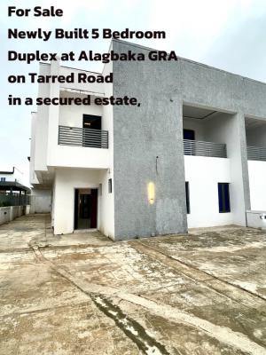 5 Bedroom Duplex on a Tarred Road, Alagbaka Gra, Akure, Ondo, Detached Duplex for Sale