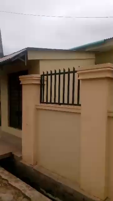 4bedroom +shop, Ijaiye, Lagos, Detached Bungalow for Sale