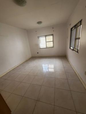 Self Serviced 2 Bedroom Apartment Upstairs in a Serene & Secured Environmnt, Lekki Phase 1, Lekki, Lagos, Flat / Apartment for Rent