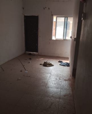 a Fine Standard Self Contain, Yaba, Lagos, Self Contain (single Rooms) for Rent
