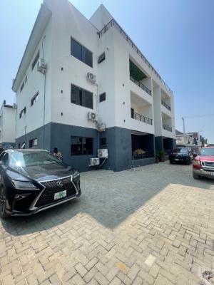 3 Bedroom Penthouse, Inside Estate Ikate Elegushi, Lekki Phase 1, Lekki, Lagos, Flat / Apartment for Rent