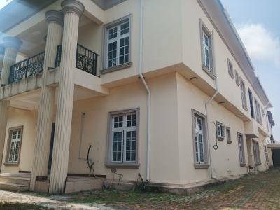 4 Nos 3 Bedrooms Tastefully Finished Self Serviced Flats Without Bq, Off Admiralty Way, Lekki Phase 1, Lekki, Lagos, Flat / Apartment for Rent