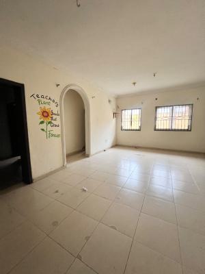 Spacious 3 Bedroom Apartment, Ajah, Lagos, Flat / Apartment for Rent
